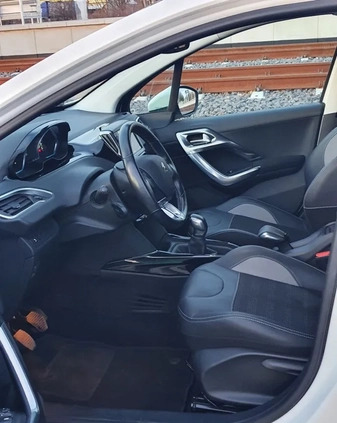 Peugeot 2008 cena 52900 przebieg: 39000, rok produkcji 2018 z Ostrołęka małe 16